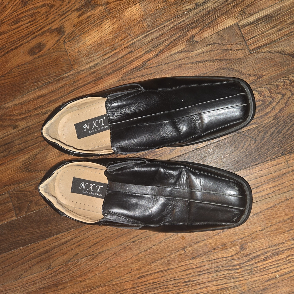 Men's Black Leather Loafers